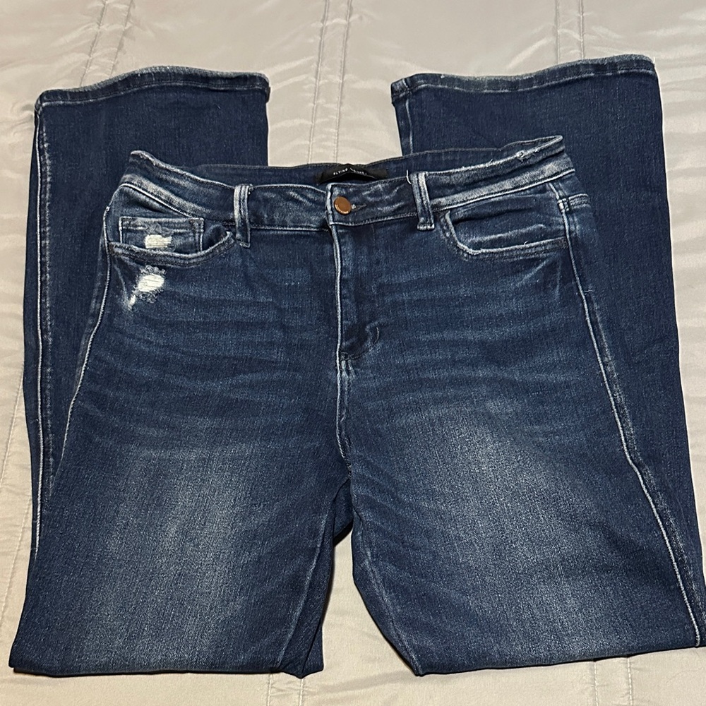 Women’s Flying Monkey Jeans - Picture 2 of 4